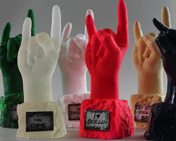 Handabformung aus vers. Materialien