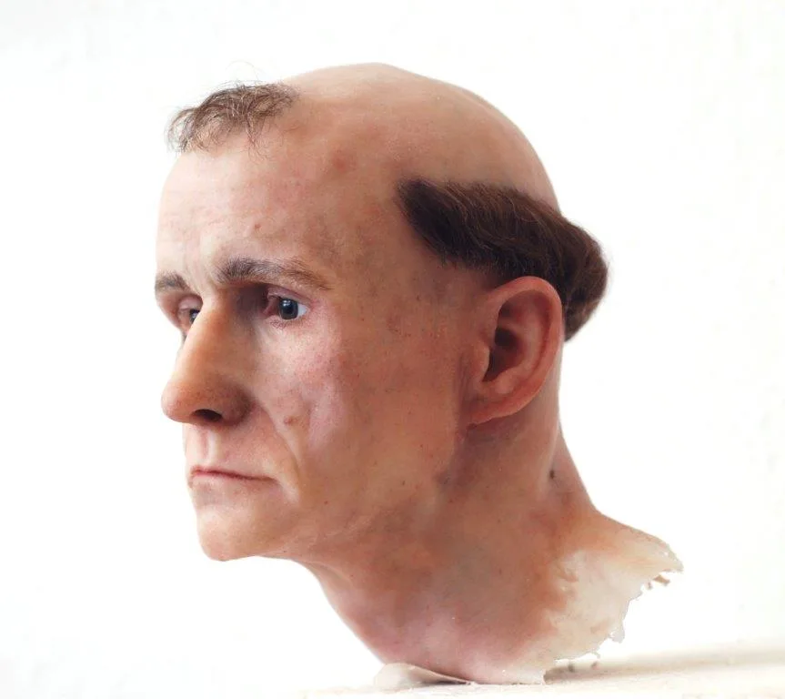 Lebensechte Figur Mönch Matthes